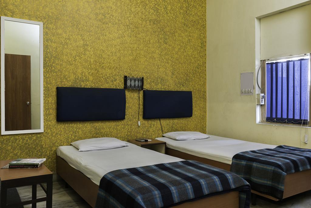 Hotel Esplanade Chambers Kolkata Exterior photo